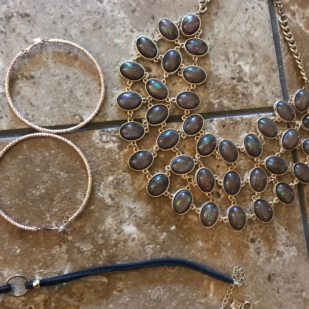 Jewelry bundle - Picture 4 of 4